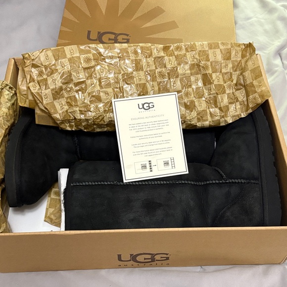 UGG Black Suede Classic  Tall Boots Size 7 - Picture 11 of 13